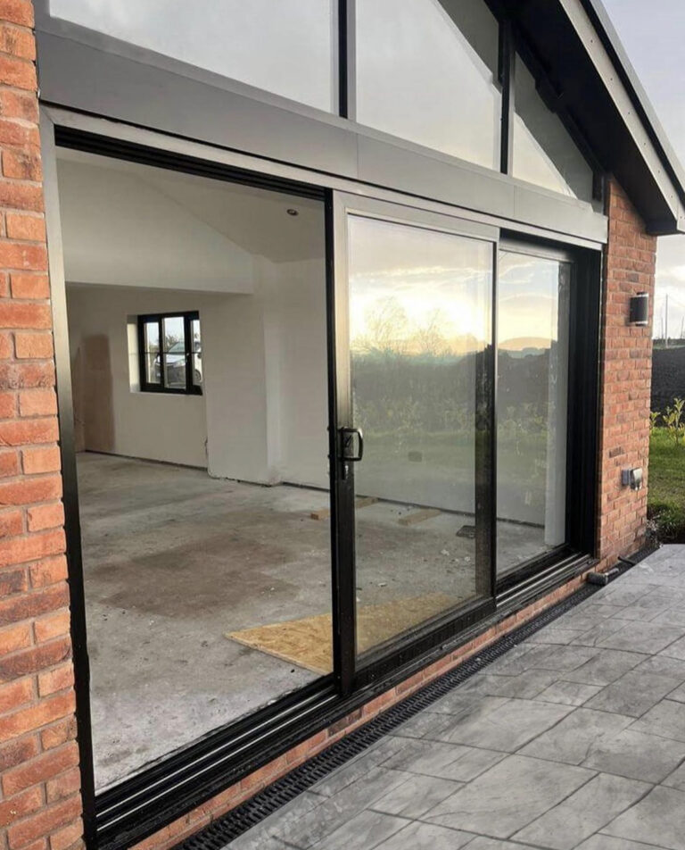 Sliding Door