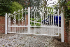 Decorative-white-steel-swing-gates.-Eastry-2018