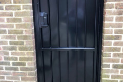 Sheeted-Bar-Gate-5
